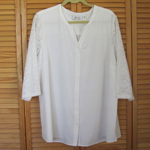 D&Co XL White Lace Sleeve Tunic